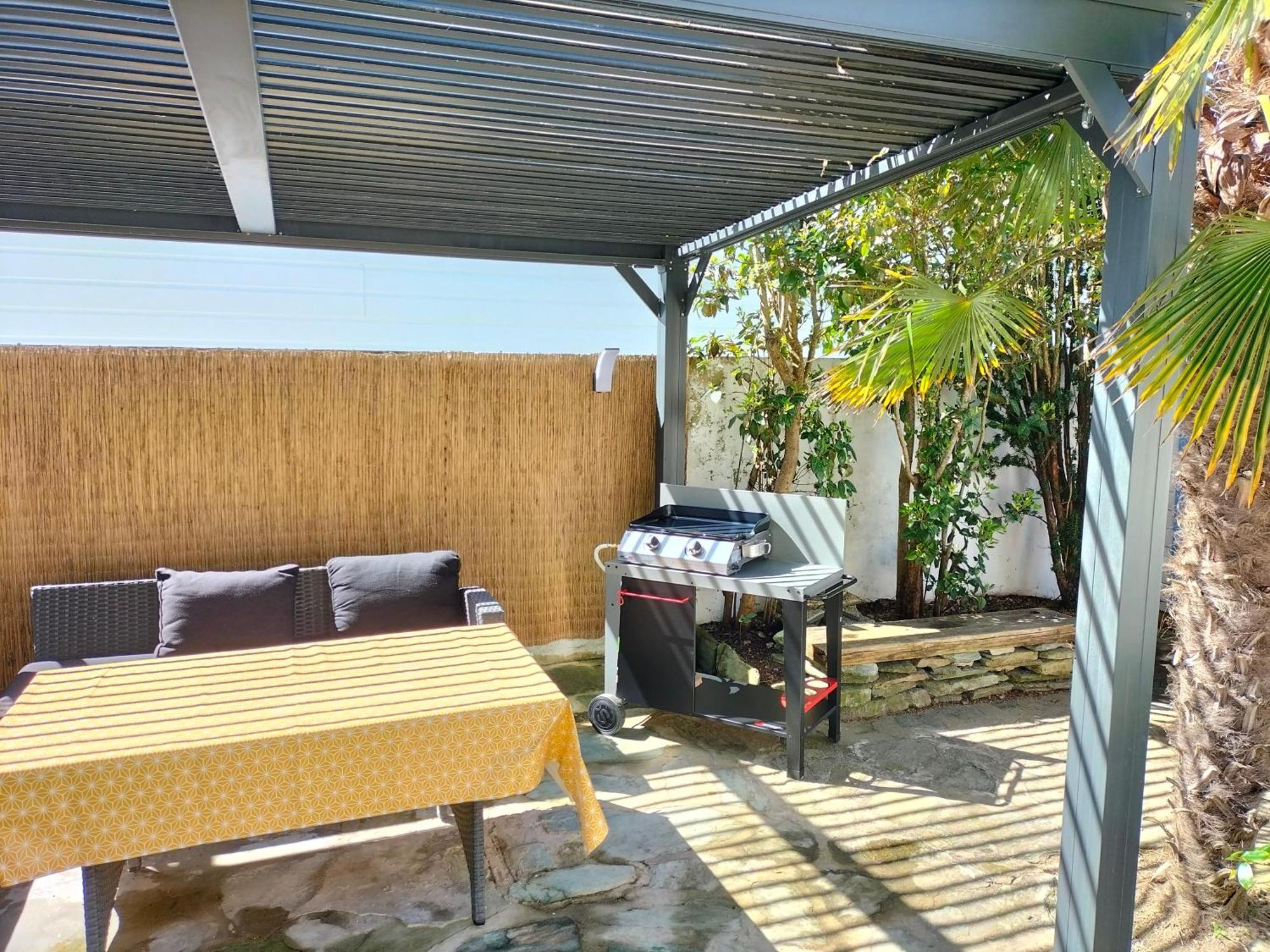 Maison Boisvinet Saint-Gilles-Croix-De-Vie, 4-5 P, Belle Cour Interieure, 200M Plage エクステリア 写真